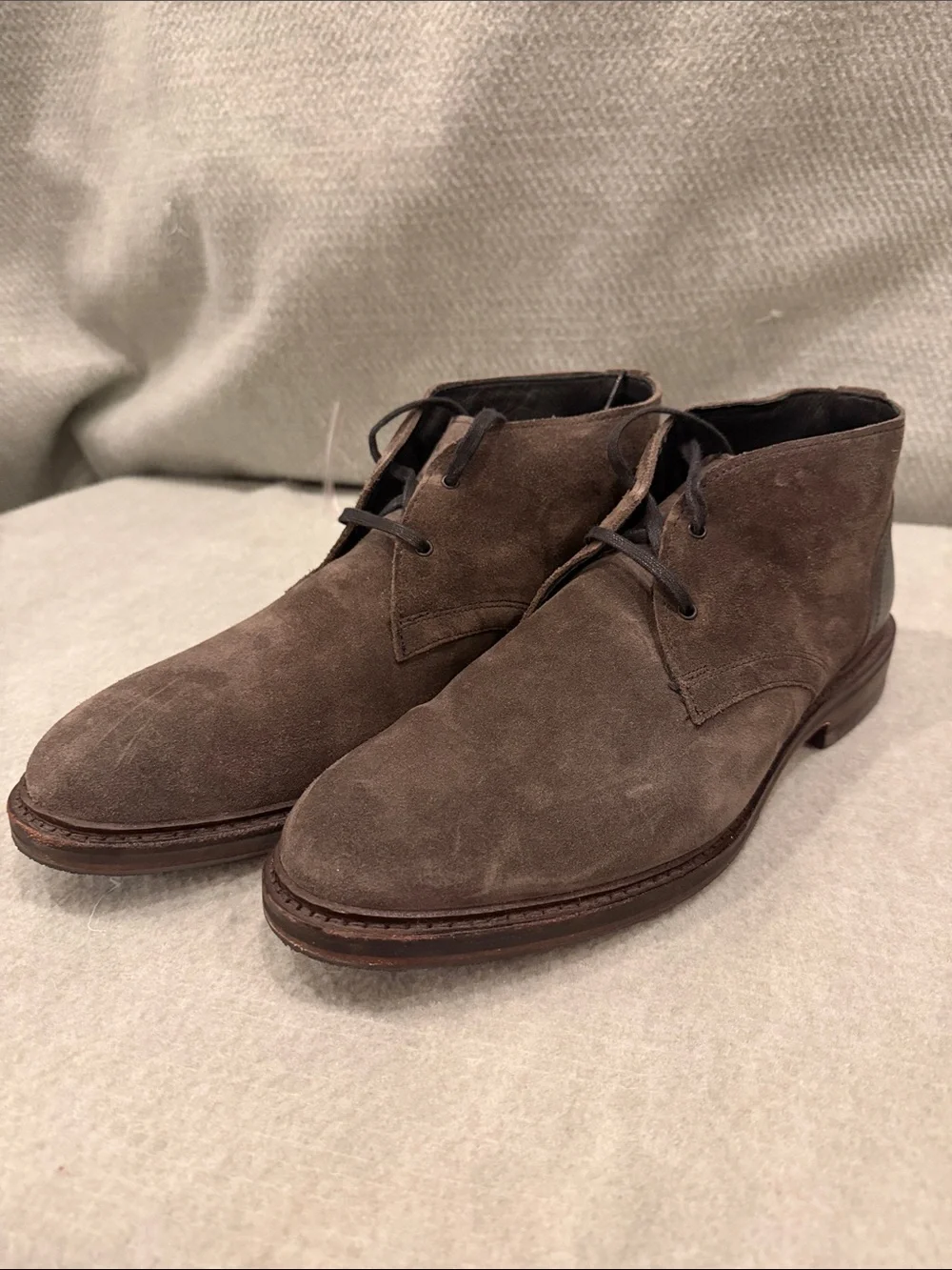 Allen Edmonds Cyrus Grey Suede Chukka Boots 9.5D
